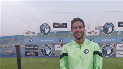 لاعب بيراميدز رمضان صبحي يتوج بجائزة رجل مباراة المقاولون العرب بالدوري