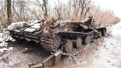 صحيفة أمريكية: الصراع في أوكرانيا يمر بمرحلة فاصلة وكييف استنفدت ترسانتها