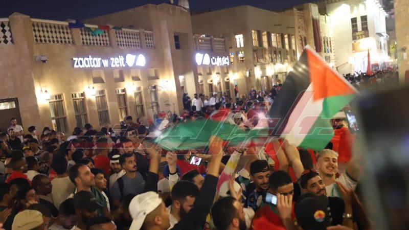 الأعلام العربية ترفرف