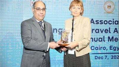 القاضى يشارك فى ورشة عمل نظمتها شركات السياحة المجرية