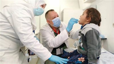 صحة المنيا تقدم الخدمات الطبية لـ2055 حالة خلال قافلة بقرية دمشاو هاشم