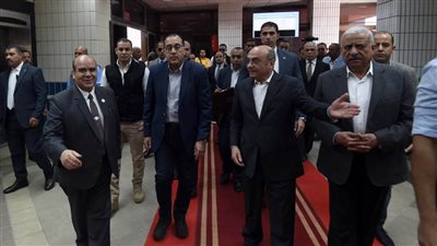 رئيس الوزراء يتفقد أعمال تطوير مجمع محاكم السويس