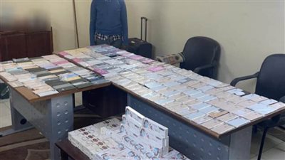 إحباط تهريب هواتف محمولة وساعات ذكية قيمتها 13.5 مليون جنيه