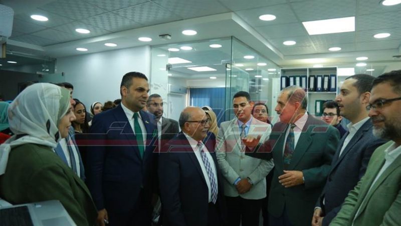 جولة المحافظ