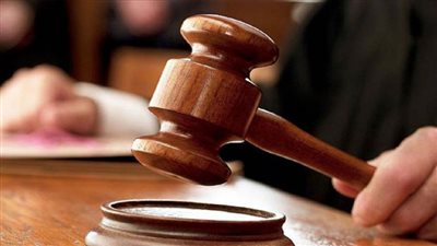 جنايات الإسكندرية تؤجل محاكمة صيدلانية وعاملة بتهمة قتل طفلتين بحقنة خاطئة إلى الغد