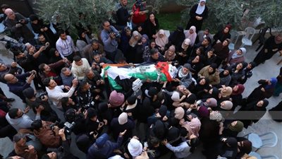 تشييع جثمان الطفلة الفلسطينية 