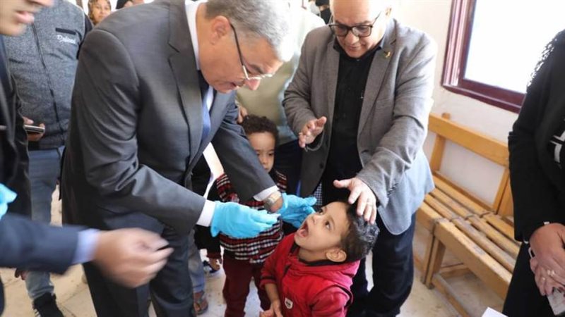 محافظ المنيا يشهد