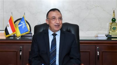 محافظ الإسكندرية يتفقد سير العمل بالحملة القومية للتطعيم ضد شلل الأطفال