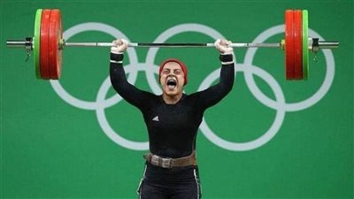 سارة سمير تحصد 3 ذهبيات في بطولة العالم لرفع الأثقال