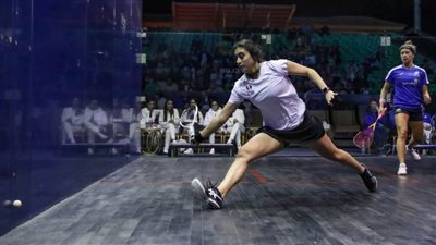 مصر تهزم اسكتلندا وتتأهل لنصف نهائي بطولة العالم لسيدات الإسكواش للفرق 