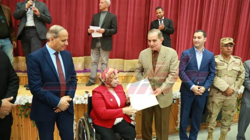 خلال التكريم