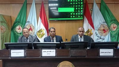 زراعة سوهاج تنظم ندوة تعريفية لطلابها عن خدمات جهاز تنمية المشروعات المتوسطة والصغيرة