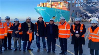 وزير النقل يزور أكبر الموانيء البريطانية للتعرف على تجربتها
