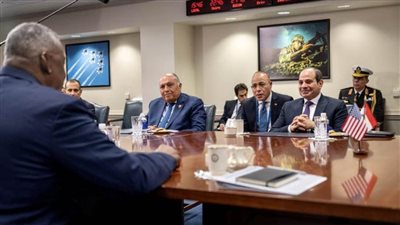 الرئيس السيسي يلتقي وزير الدفاع الأمريكي بمقر البنتاجون