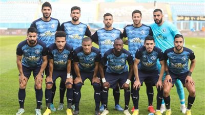 لاكاي يقود هجوم بيراميدز أمام الإسماعيلي بالدوري المصري 