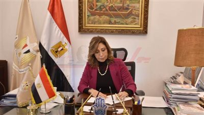 وزيرة الثقافة تُقرر عودة سلسلة ودورية نجيب محفوظ بهيئة الكتاب