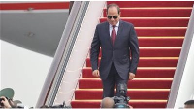 الرئيس السيسي يعود إلى أرض الوطن بعد مشاركته في القمة الأمريكية الإفريقية بواشنطن