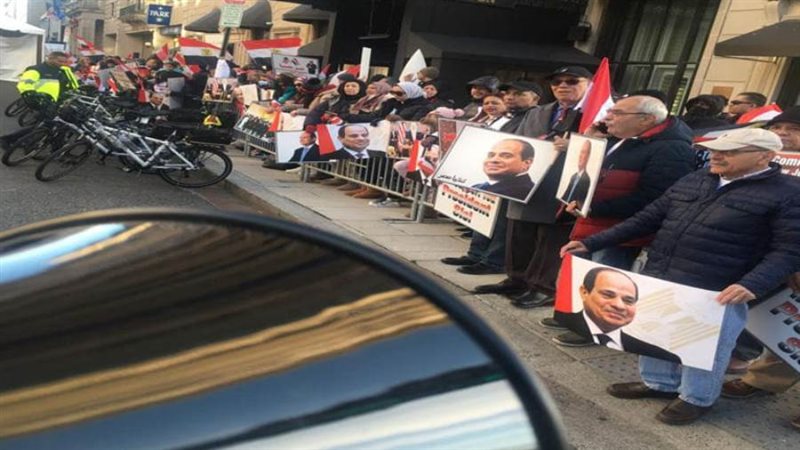 الاحتفال ومظاهرات