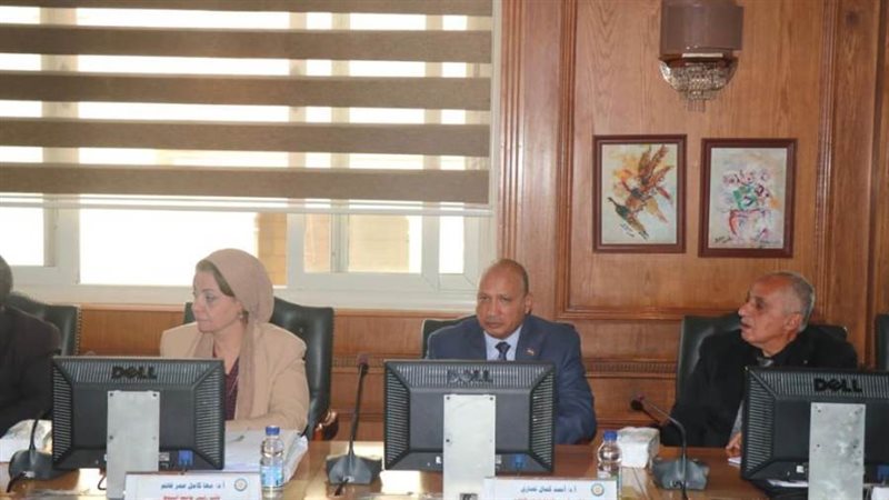 نائب رئيس جامعة أسيوط