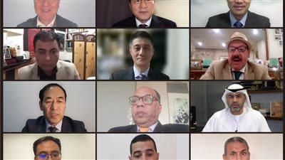 خبراء صينيون بـ