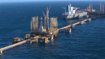 شولتز يفتتح أول محطة عائمة للغاز الطبيعي في ألمانيا