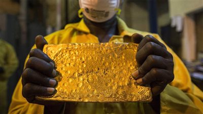 تنزانيا تتبادل المعلومات مع الهند بشأن عمليات تهريب الذهب التنزاني