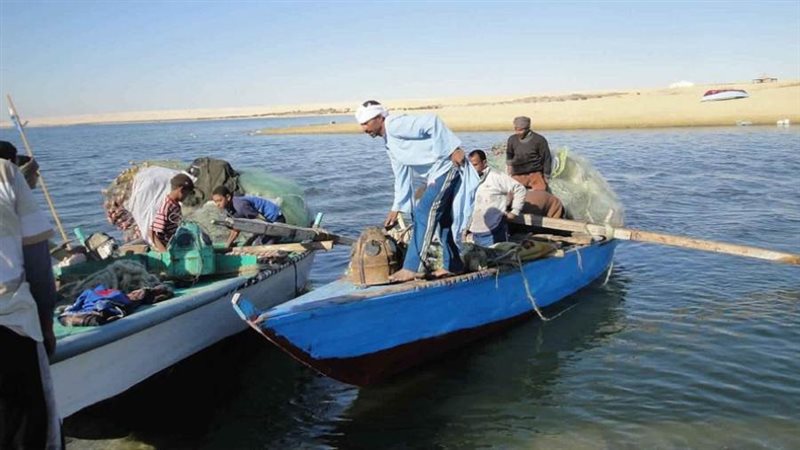 موسم الصيد في بحيرة