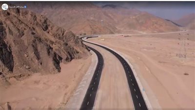 بالفيديو.. تصوير جوي لطريق 