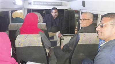 انطلاق الأتوبيس الطائر لإدارة الفرافرة التعليمية للوقوف على منظومة العمل 