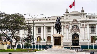 (أسوشيتيد برس): كونجرس بيرو يعيد النظر في الانتخابات المبكرة والاضطرابات لا تزال تعصف بالشارع السياسي