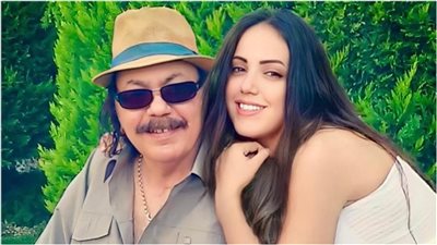 إيمي طلعت زكريا: بحب أشوف أعمال والدي وأتعلم من خبرته