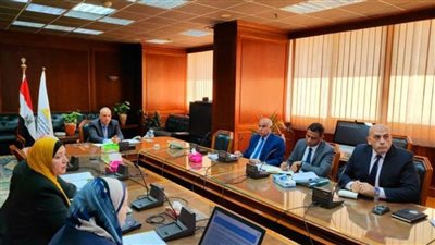وزير الرى يتابع موقف مشروعات المياه ضمن المنصة الوطنية للمشروعات الخضراء 