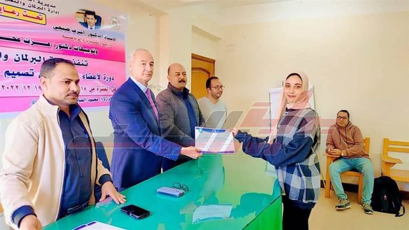 خلال التكريم