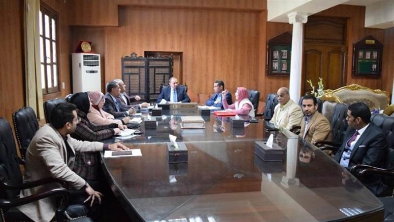 اجتماع رئيس جامعة