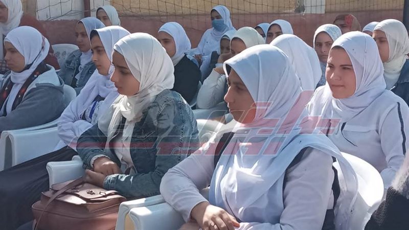 خلال الندوة