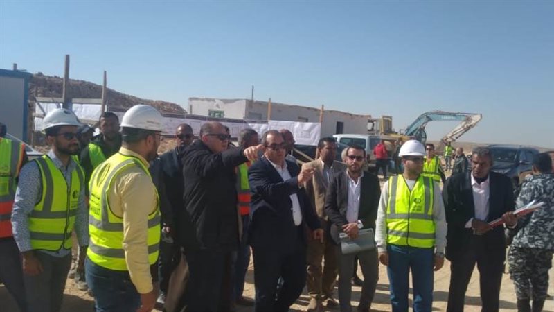 محافظ أسيوط يتفقد