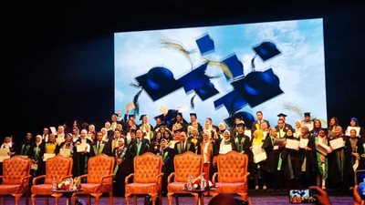 إعلام القاهرة تحتفل بخريجي دفعة محمود علم الدين وتكرم نخبة من الإعلاميين