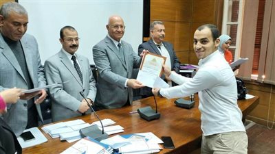 تكريم المتميزين بالمسابقات الثقافية بجامعة بنها