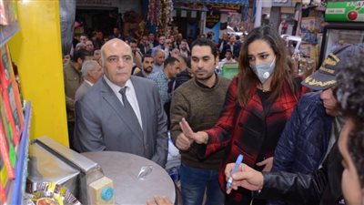 نائب محافظ البحيرة تتفقد عددًا من منافذ السلع الغذائية والأسواق والمحال بأبوحمص