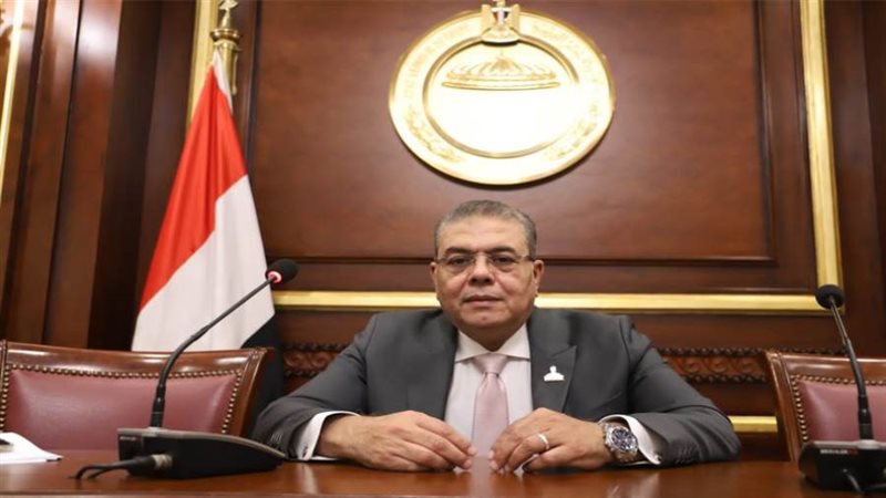 النائب محمود منصور