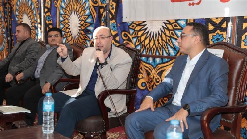 الحوار الوطنى ببنى