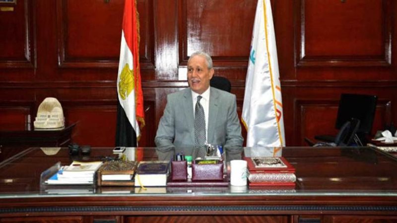 مصطفى ألهم محافظ