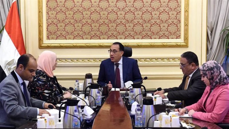 رئيس الوزراء اثناء