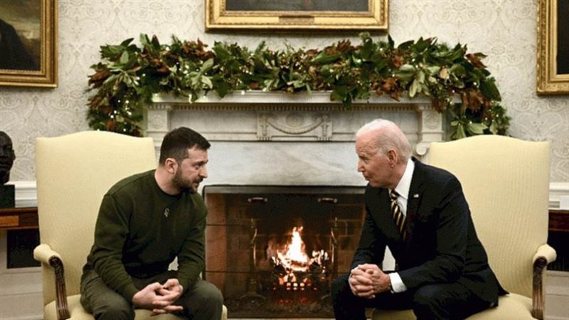 بايدن يلتقي زيلنسكي