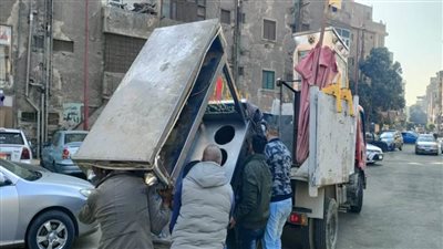 فتح شارع قمر الدولة شمال حي الجيزة أمام حركة المواطنين عقب إزالة التعديات