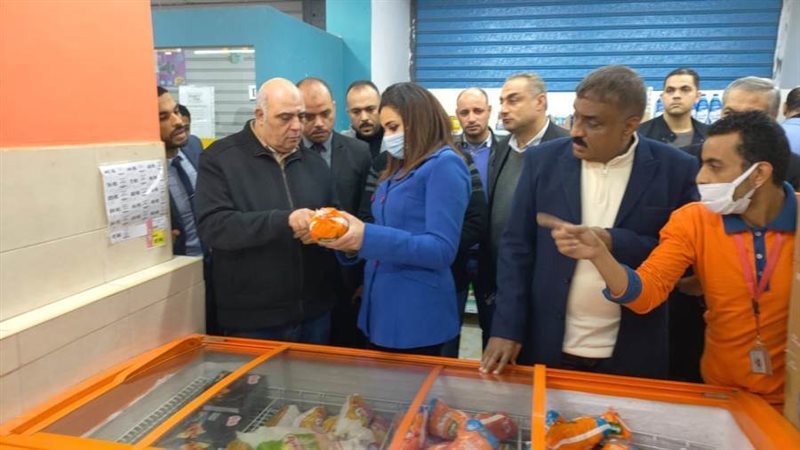 التوسع فى طرح منافذ