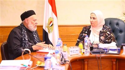 عاجل.. وزيرة التضامن تناقش استعدادات حج الجمعيات الأهلية للموسم القادم