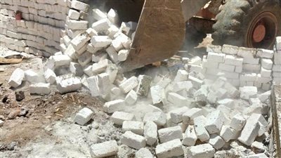 دون إصابات.. انهيار جزء من منزل قديم بالمنيا