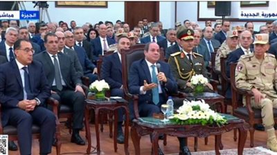 عاجل.. الرئيس السيسي يتحدث عن أهمية الكشف الطبي الصارم للمقبلين على الزواج