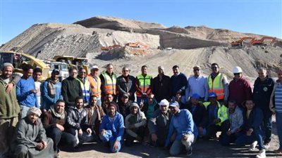 وزير البترول يعلن تدشين وبدء العمل بموقع كشف جديد للفوسفات بالوادي الجديد